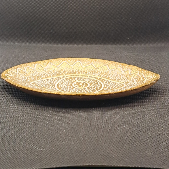 Eye spirt bronze dish. - Picture 4 of 5